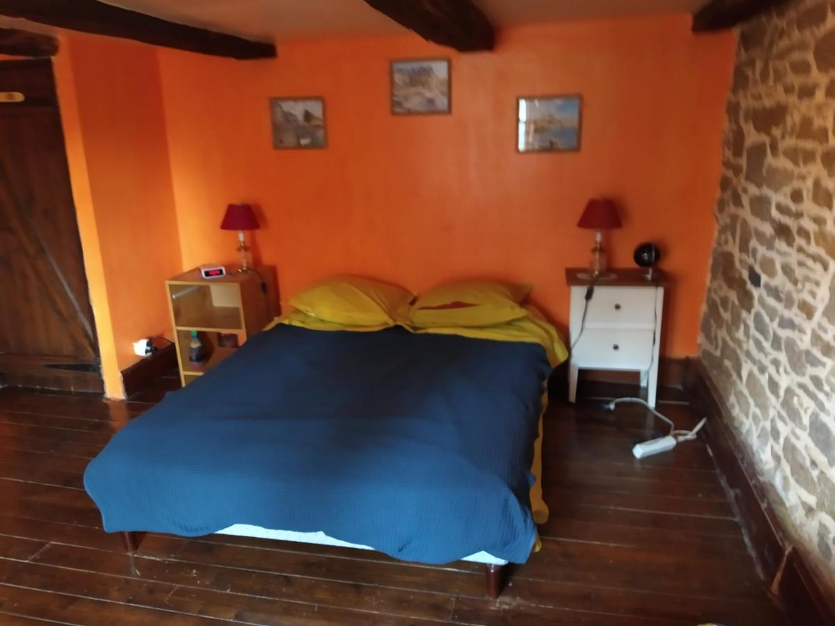 Maison En Granit Bleue Lanhelin Ngoại thất bức ảnh